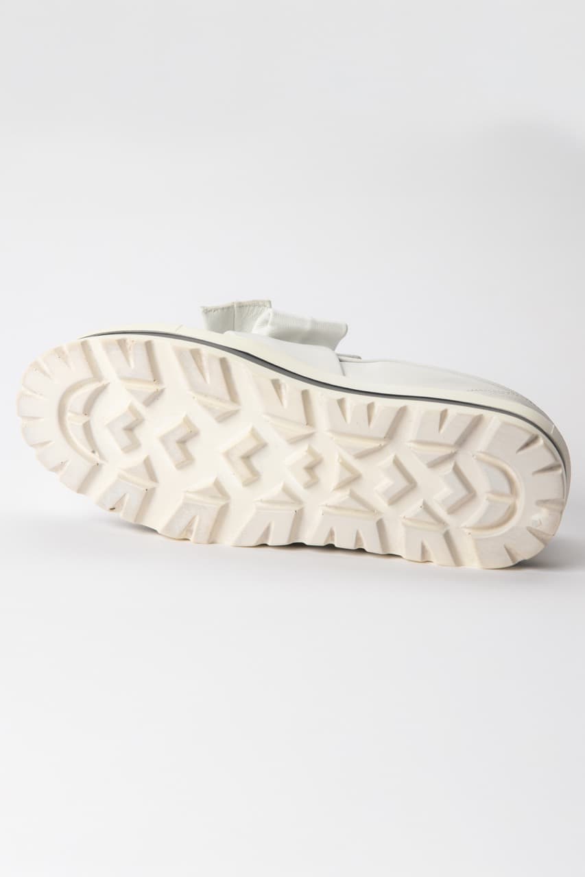 Anne Fontaine White Leather Platform Sneakers with Detachable Bow