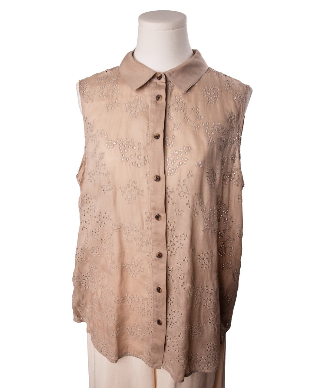 Lafayette 148 New York Eyelet Sleeveless Ramie Blend Button-Front Blouse