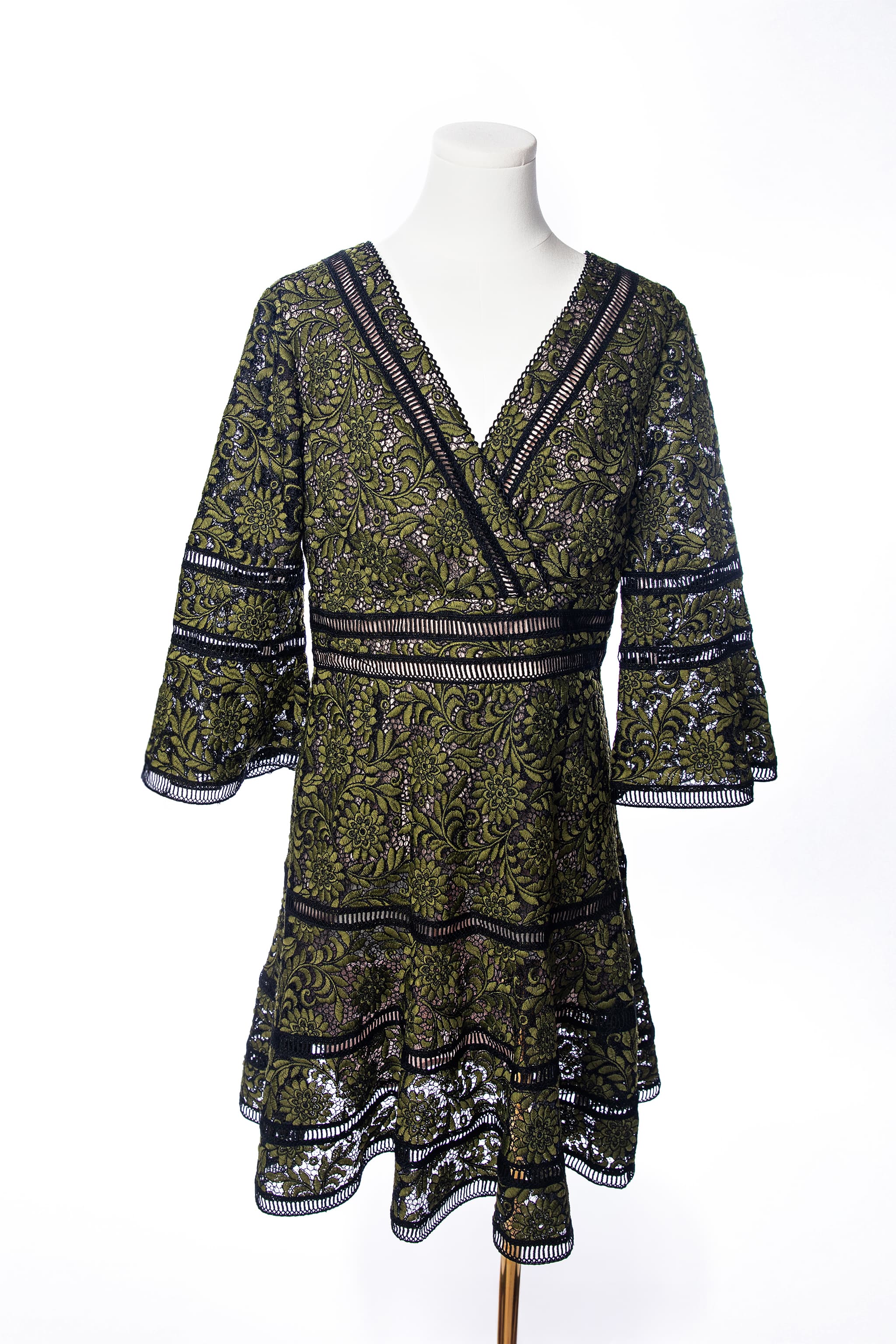 SHANI Bell-Sleeve Surplice Lace Dress in Green