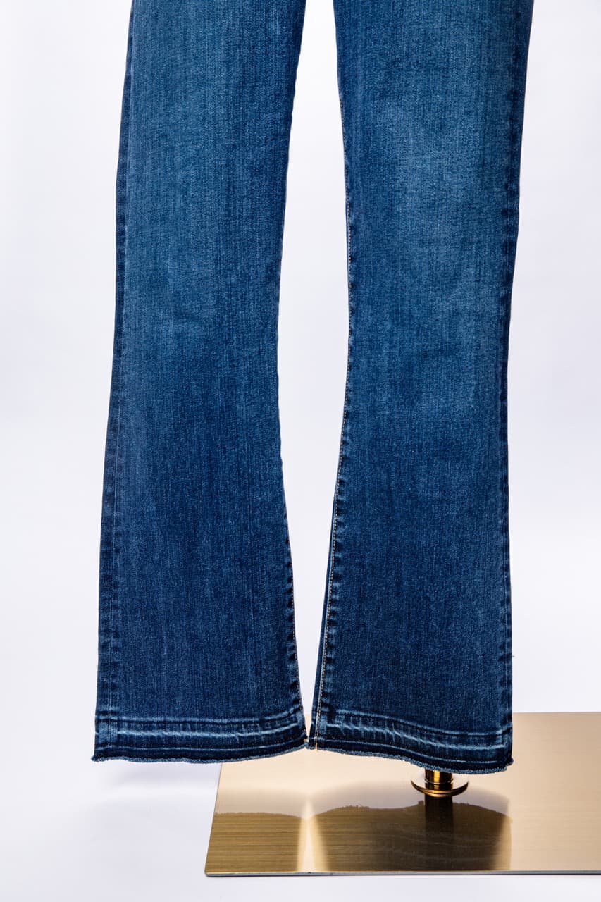 Veronica Beard Carolyn 10" Baby Boot Jeans