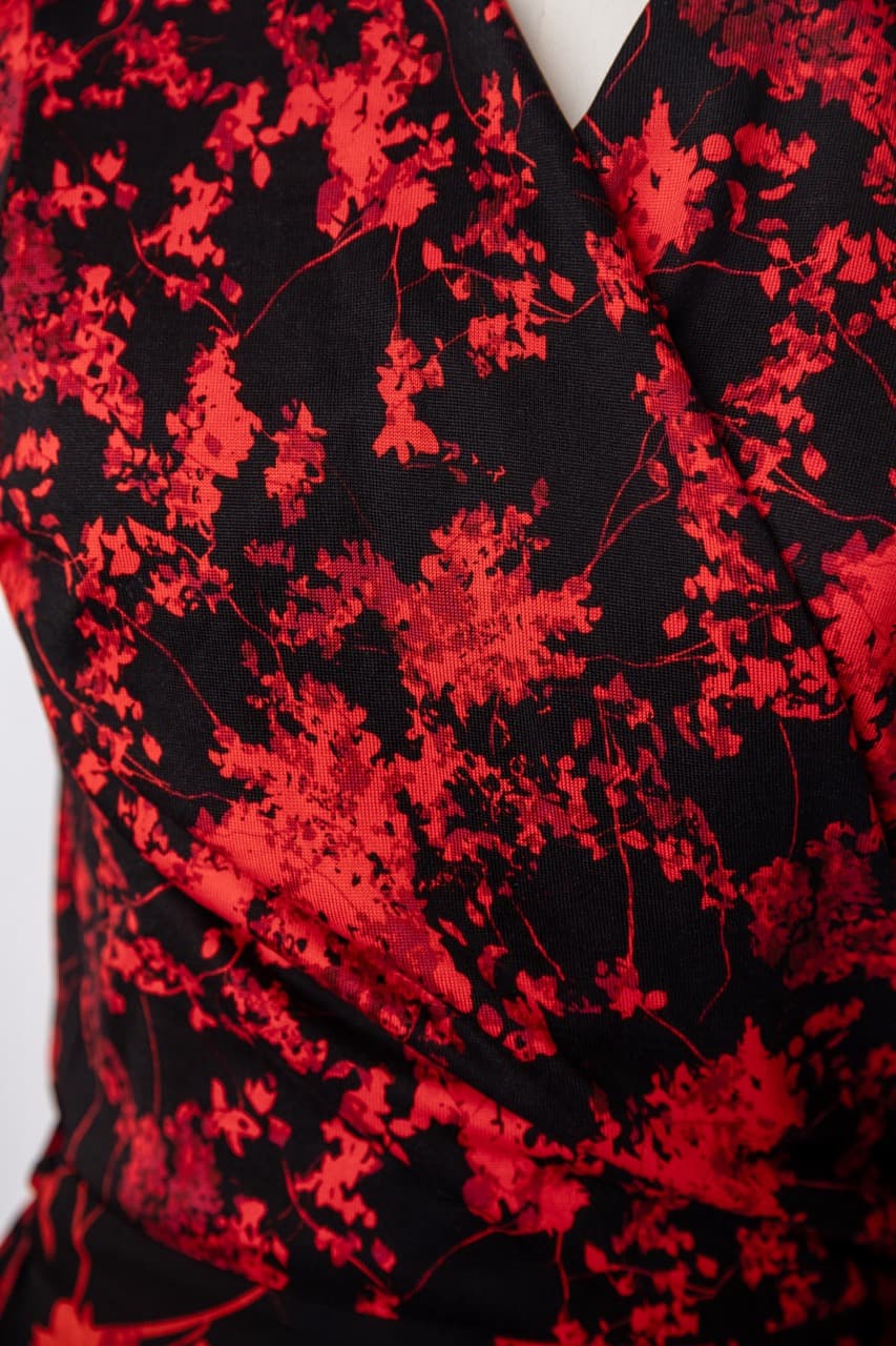 Diane von Furstenberg 100% Silk Floral Wrap Dress
