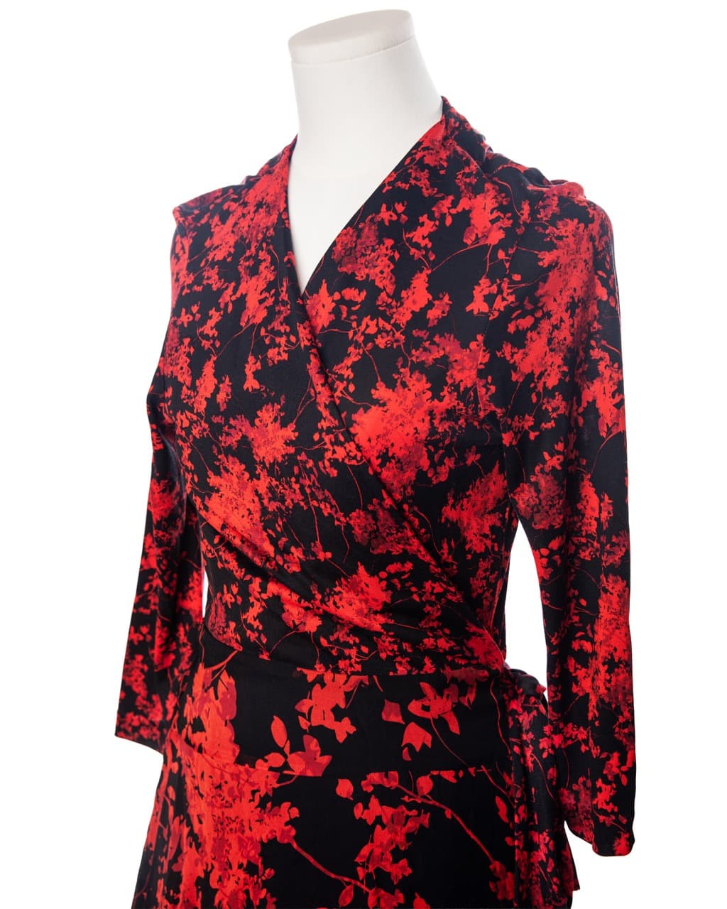 Diane von Furstenberg 100% Silk Floral Wrap Dress