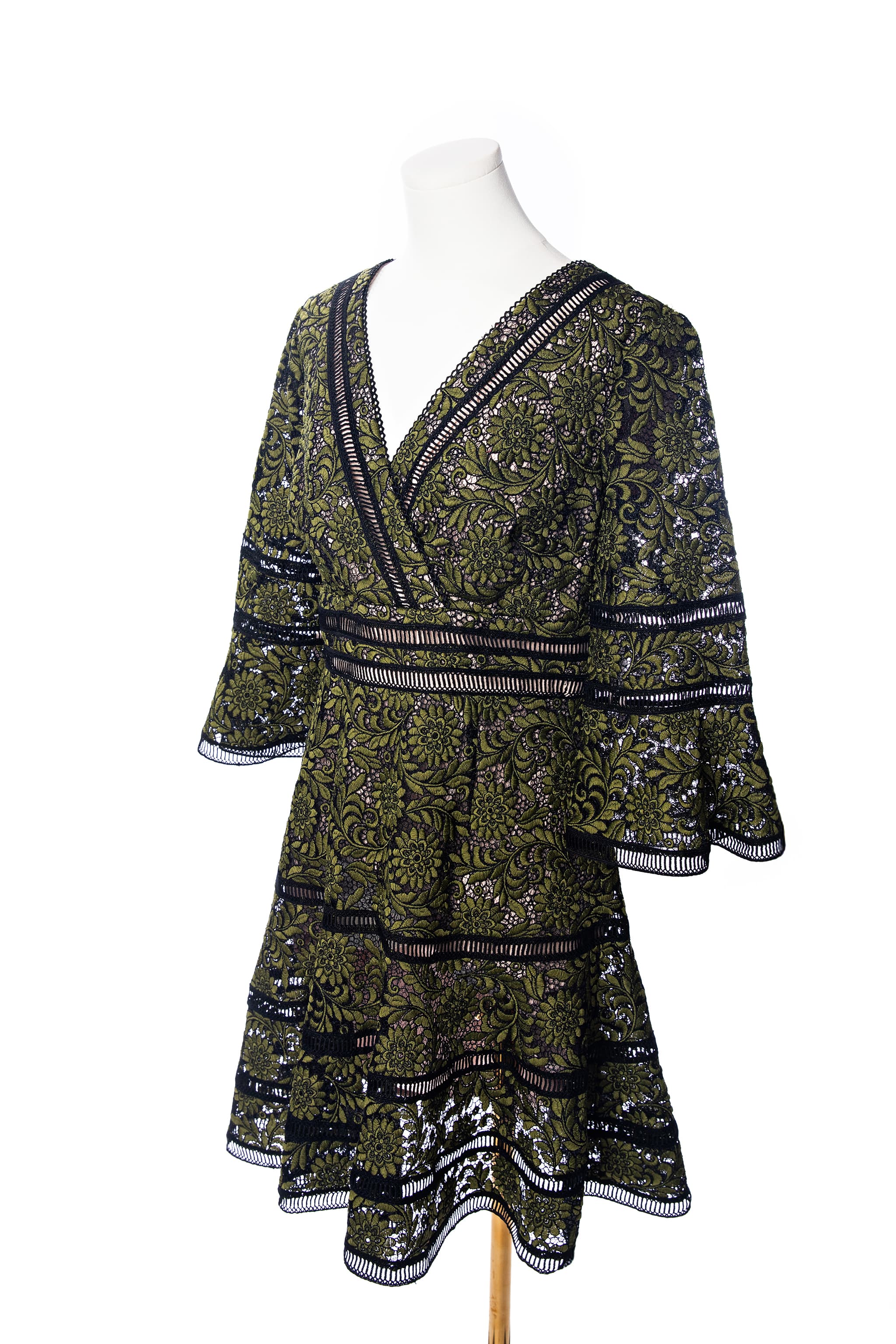 SHANI Bell-Sleeve Surplice Lace Dress in Green